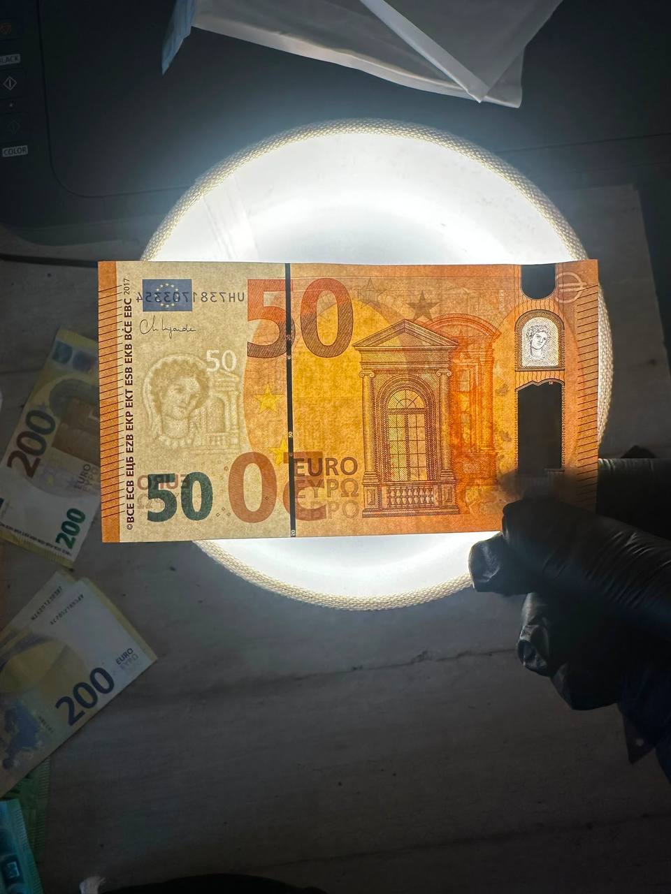 Accessoires billets pour clip vidéo et production audiovisuelle
